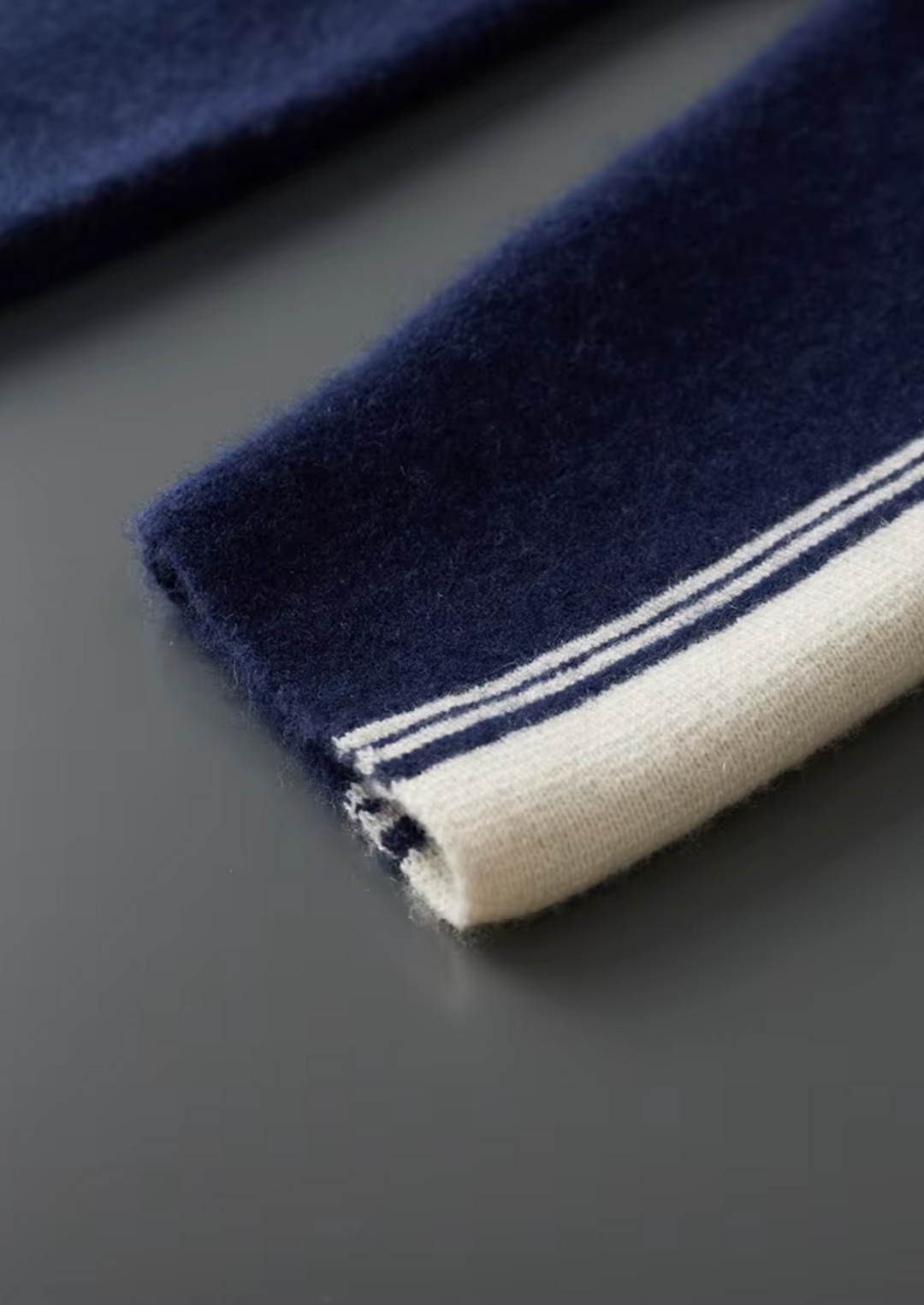 PURE MERINO WOOL DAMIEN SADA